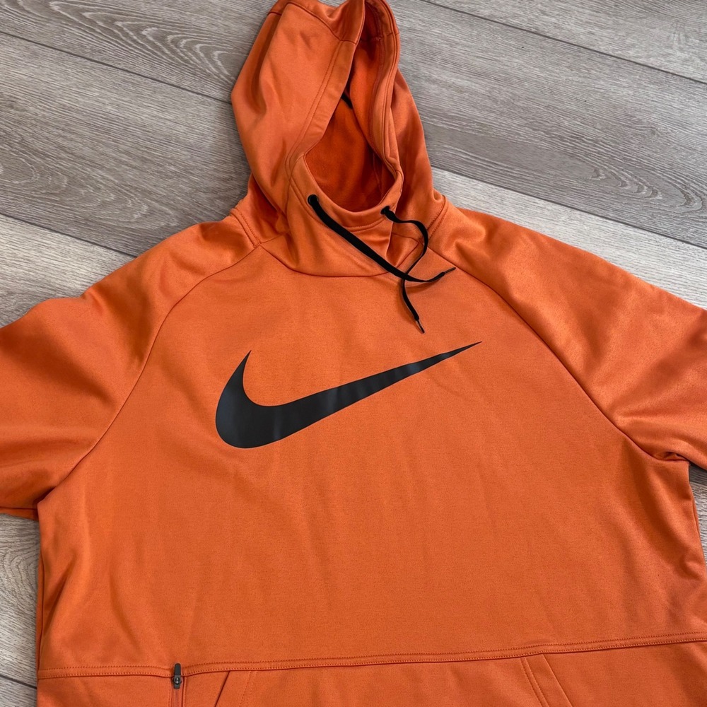 Nike Therma-FIT Hoodie Mens XXL Orange Pullover Training Swoosh Athletic - Picture 3 of 8